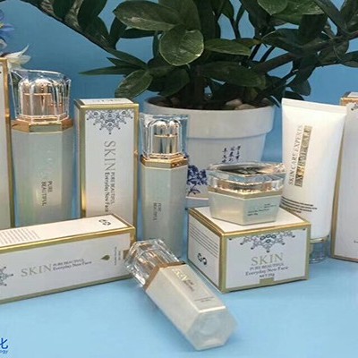 美容化妝品oem:關(guān)于夏季護(hù)膚的常見(jiàn)問(wèn)題