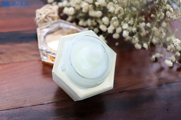 選擇水乳霜代加工工廠需要關(guān)注哪些要點-歐泉生化